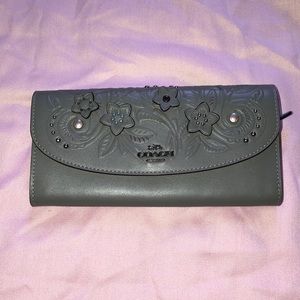 Coach Floral Appliqué wallet- large